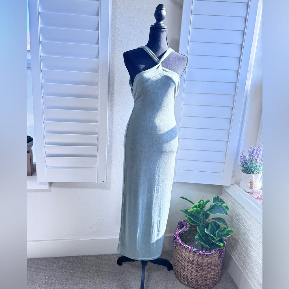 Stitch Fix: Lost + Wander Gray Sleeveless Top - Picture 6 of 11
